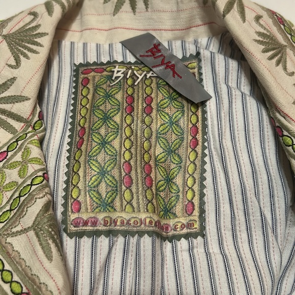 Johnny Was Biya Embroidered Green and Red Women's Coat - Picture 10 of 10